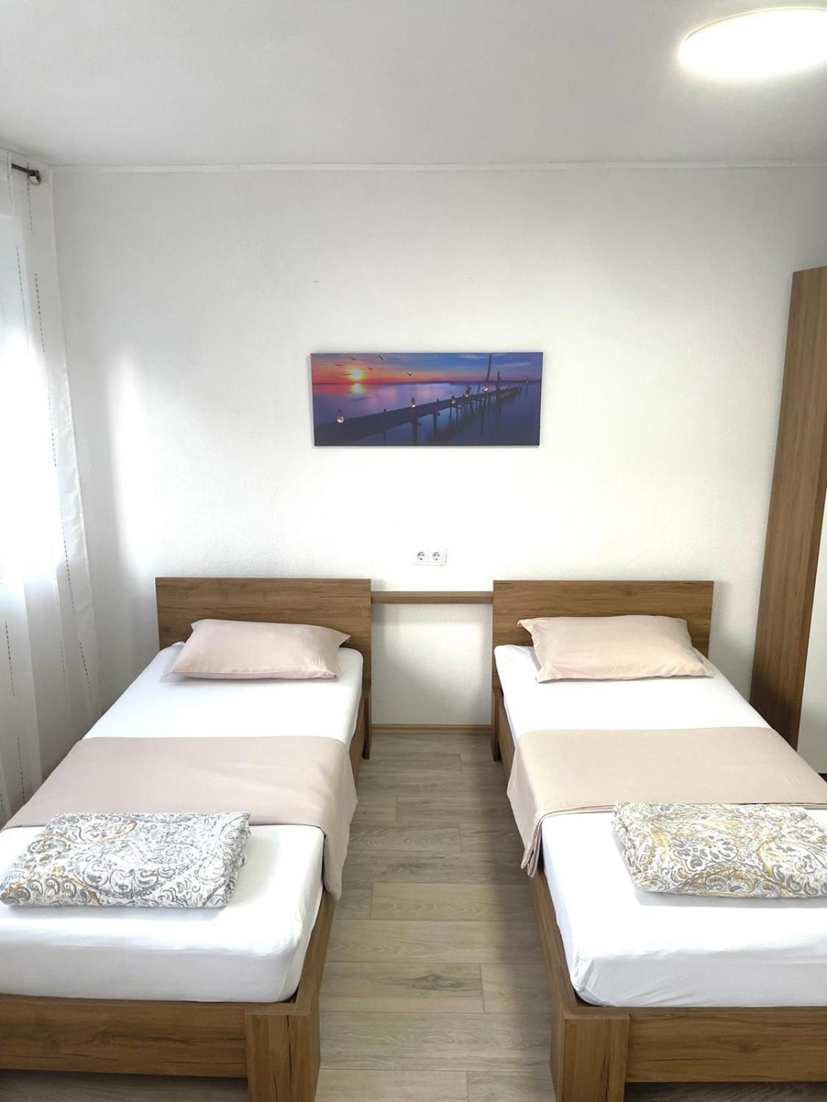 Nessi Apartment Pristina Extérieur photo